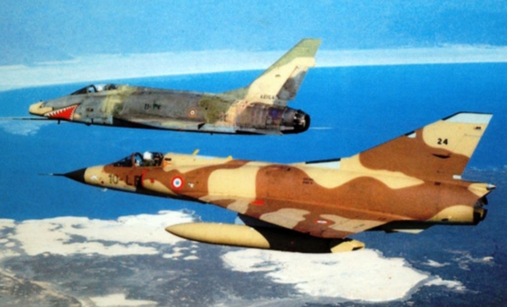 1/48 - North  American  F-100 D Super Sabre - Trumpeter  F-100_10