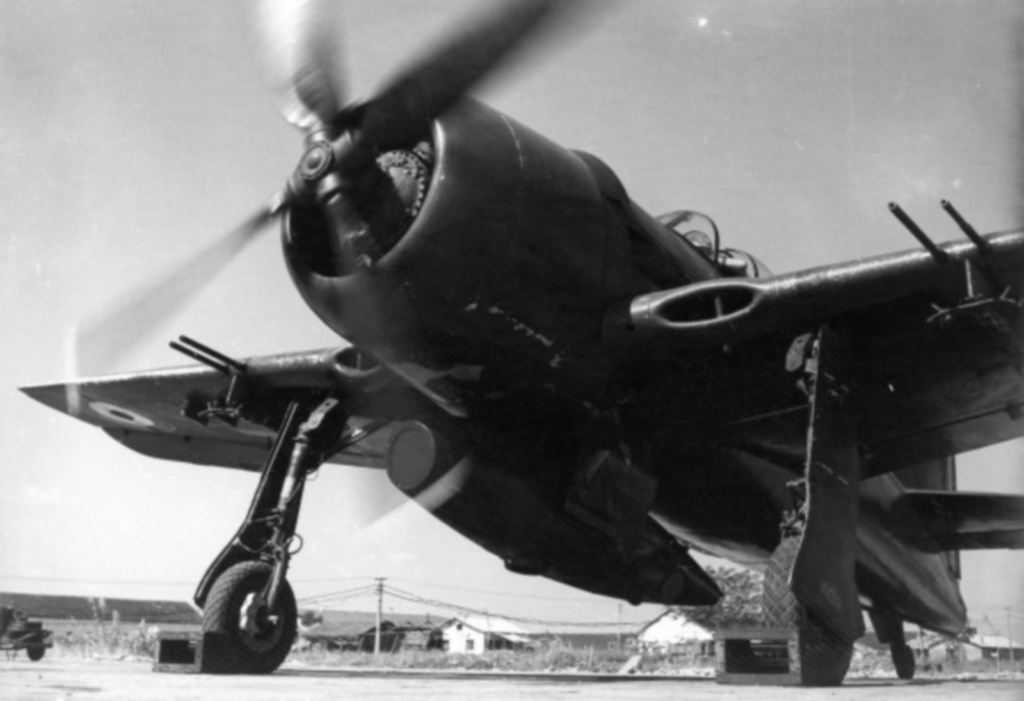 [Academy + bidouilles] 1/48 - Grumman F8F Bearcat de l'EROM 80  F8f-1b11