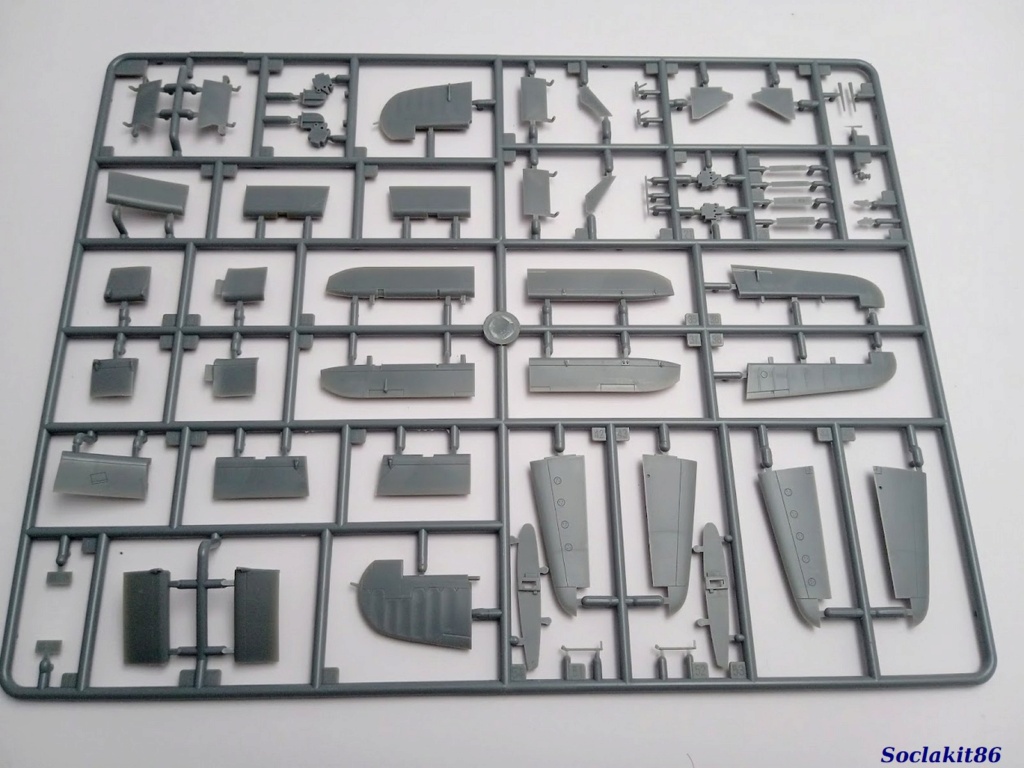 1/48 - Chance Vought F4U-1 Corsair "Birdcage" Late - Hobby Boss 80382 G12