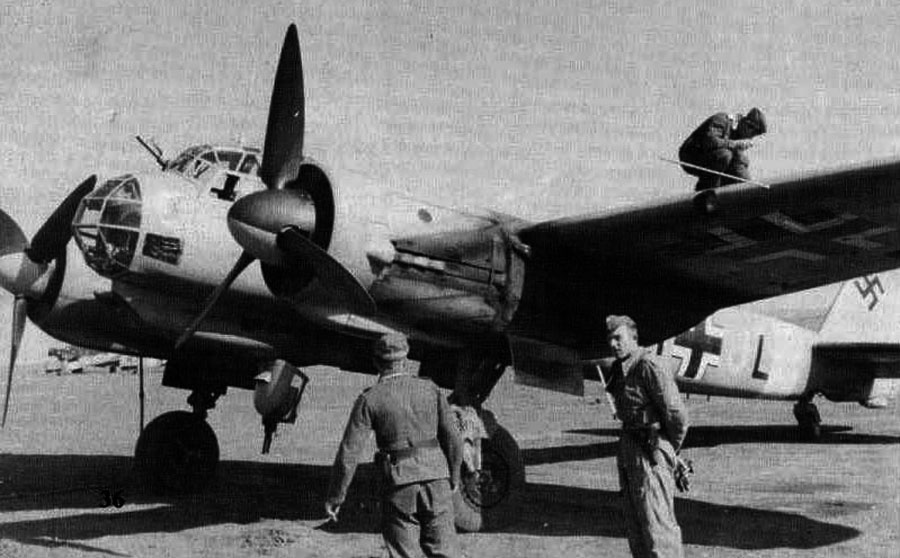 Junkers Ju 88 A-11 (ICM 48235 au 1/48) L1+OK du 2/LG-1 ... Junker30