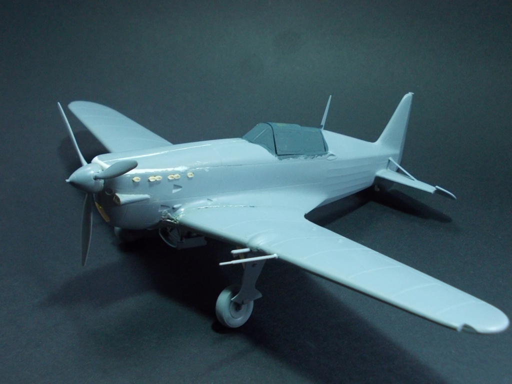 * 1/32 - Morane Saulnier MS 406 - Azur /AB Toys + décals Kagero Top Colors M1548