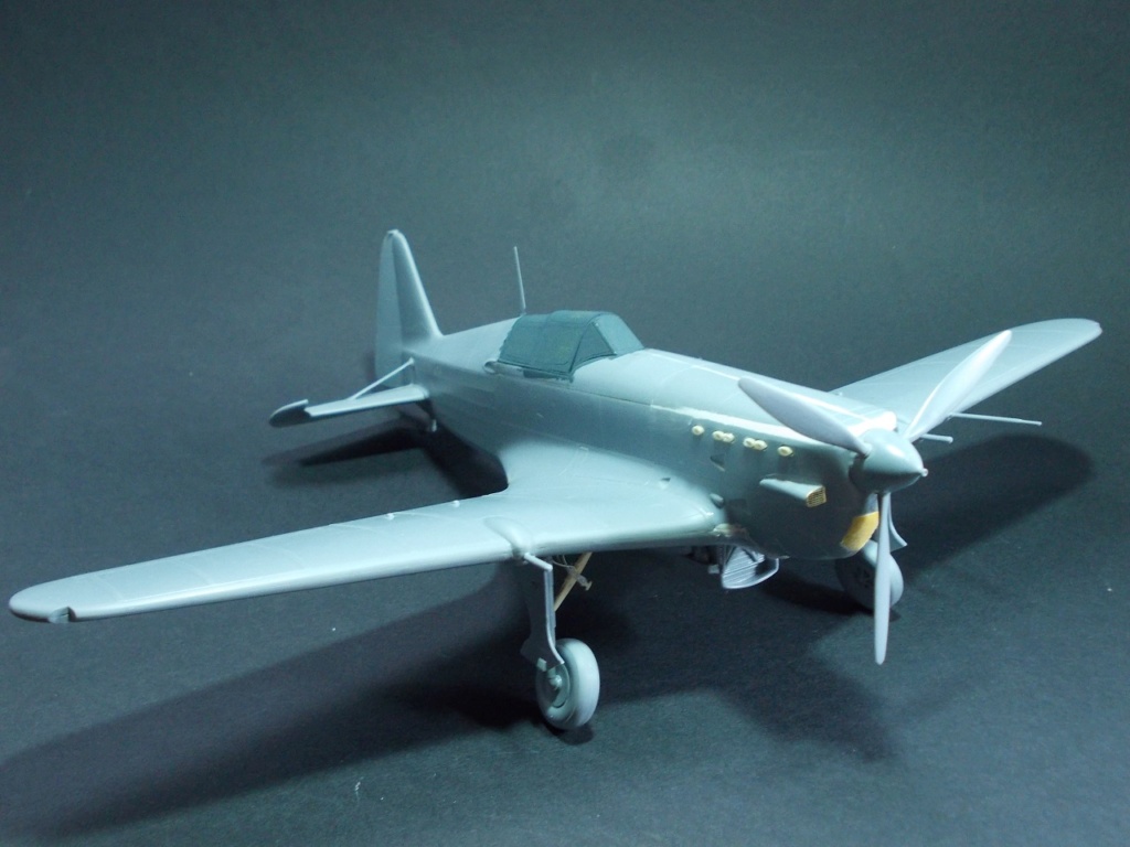* 1/32 - Morane Saulnier MS 406 - Azur /AB Toys + décals Kagero Top Colors M1848