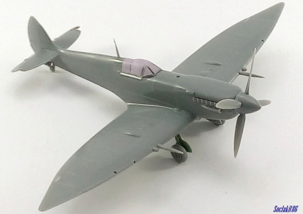 *1/48 - Supermarine Spitfire HF Mark VII - Hasegawa  - Page 2 M2742