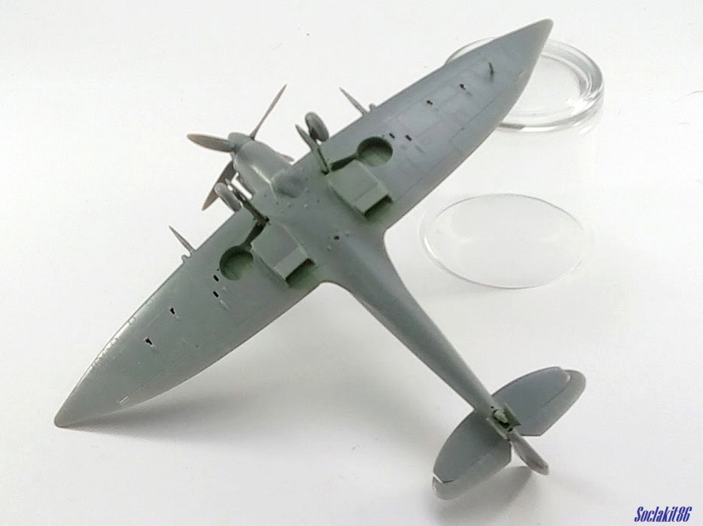 Supermarine Spitfire HF Mark VII "MD-114 / DU°G " piloté par  Pierre Clostermann (Hasegawa 1/48) M3140