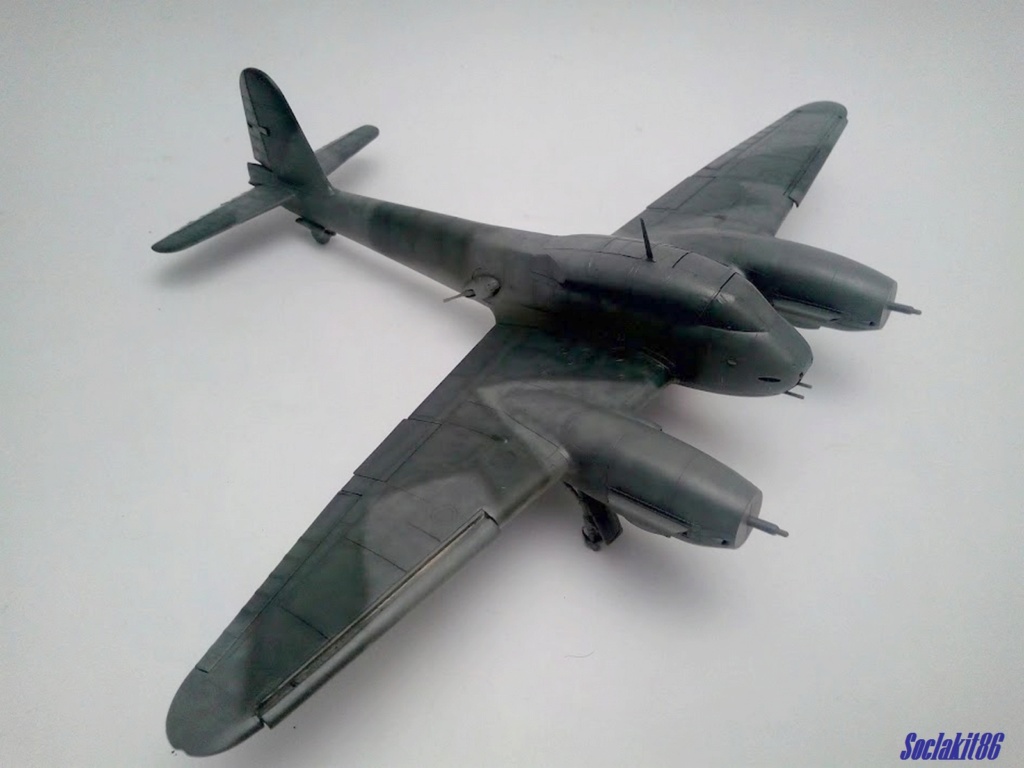 1/48 - Messerschmitt Me 410B-2 / U2 / R4 Hornisse  - Revell  M3219