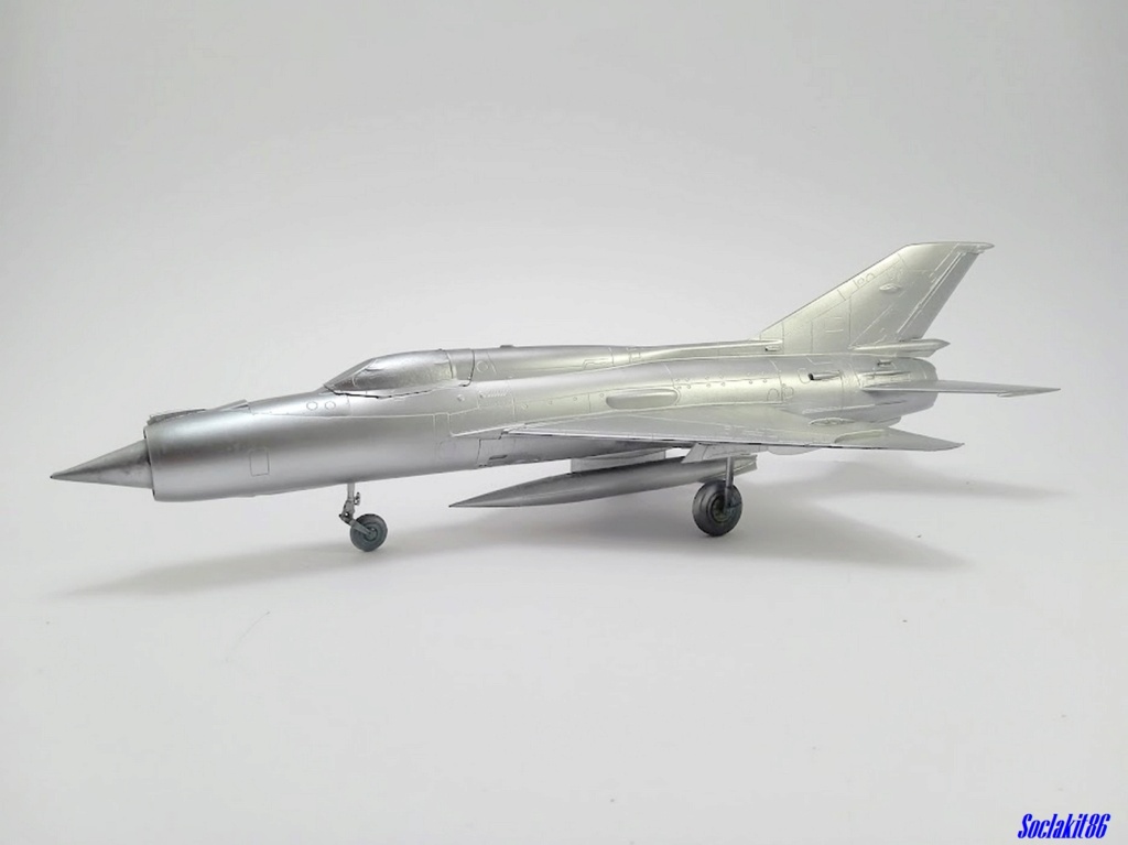 *1/48 MiG-21 PFS Izdeliye 94A Fishbed F Eduard + Bidouille - Page 5 M3551