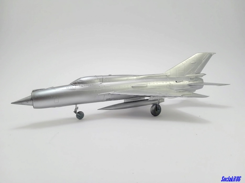 [base Eduard] 1/48 - Mikoyan-Gourevitch MiG-21 PFS Izdeliye 94 "Fishbed F"  M3551