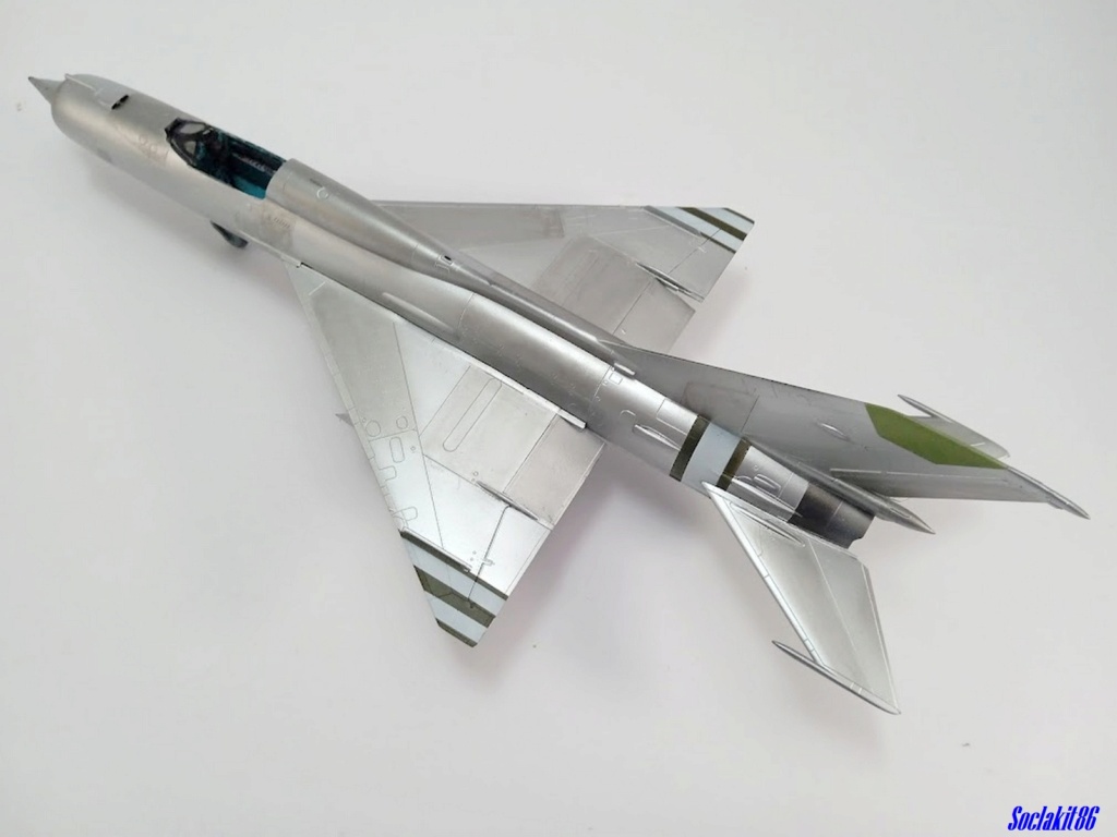 *1/48 MiG-21 PFS Izdeliye 94A Fishbed F Eduard + Bidouille - Page 5 M3944
