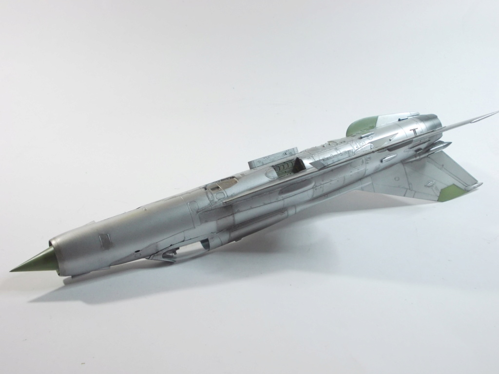 MiG-21 RFMM Izdeliye 94A Fishbed F ( Eduard + Bidouille 1/48 ) - Page 2 M4114
