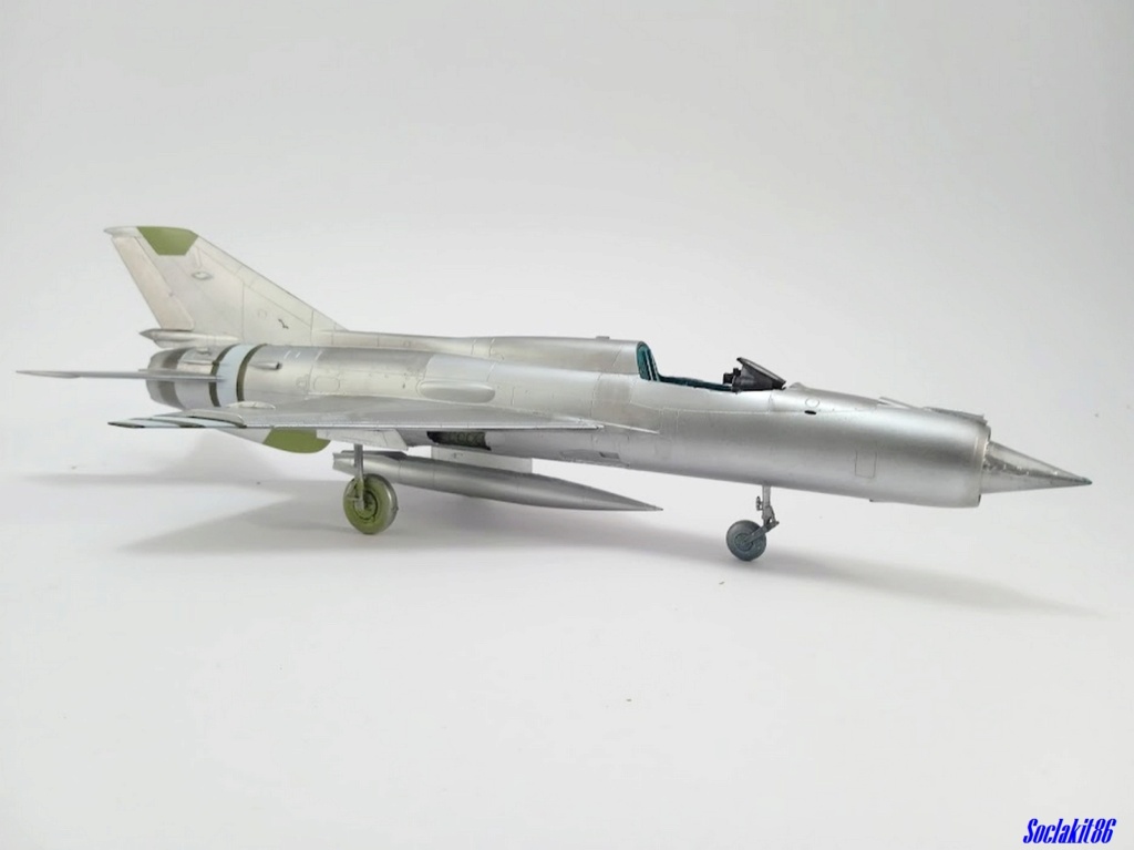 *1/48 MiG-21 PFS Izdeliye 94A Fishbed F Eduard + Bidouille - Page 5 M4148