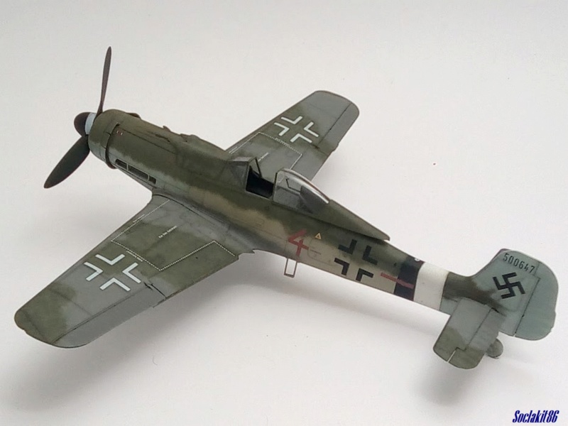 Focke Wulf FW 190D-9 W.Nr. 500647 du 7/JG-26 - Hustedt 1945 (Revell 1/32) - Page 2 M4431