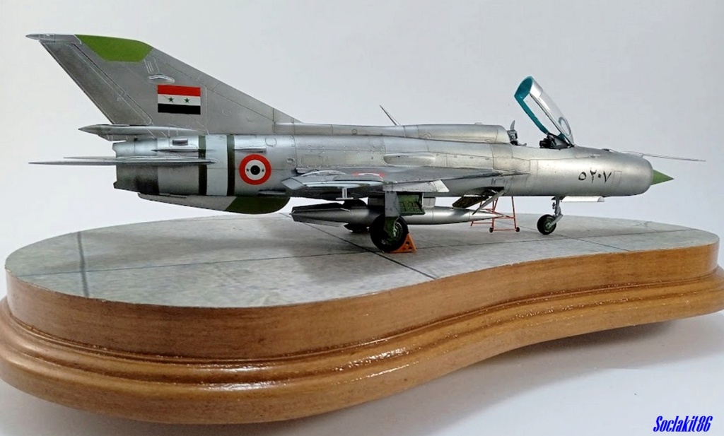 *1/48   MiG-21 PFS Izdeliye 94A Fishbed F   Eduard + Bidouille - Page 6 M5446