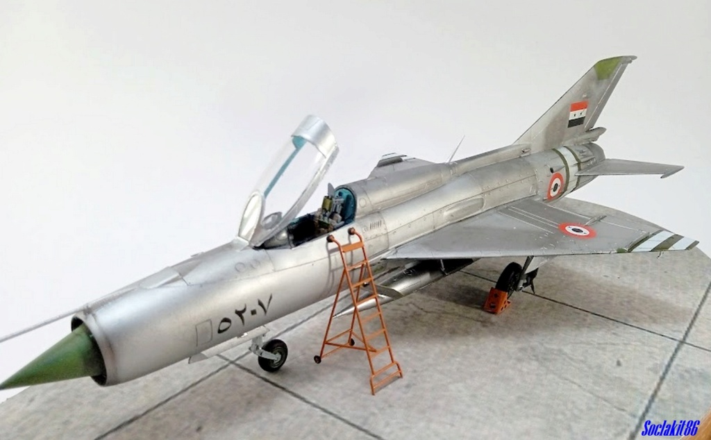 *1/48   MiG-21 PFS Izdeliye 94A Fishbed F   Eduard + Bidouille - Page 6 M5842