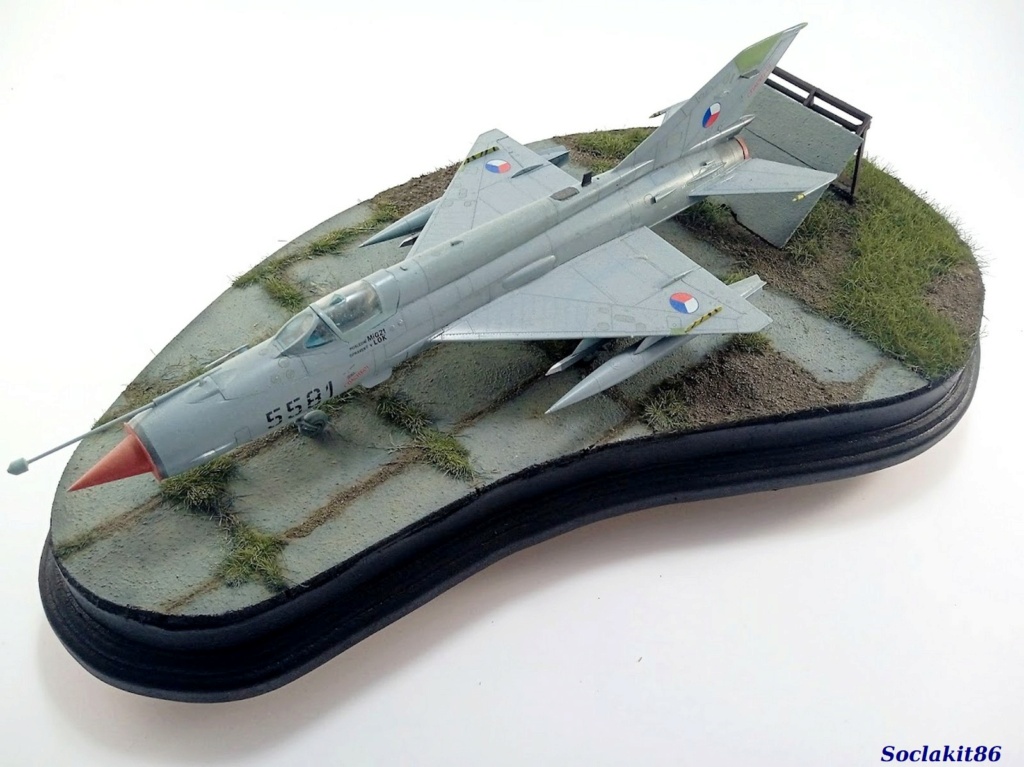  * 1/48 - MiG 21 MT Izdeliye 96B s.n 96.40.14 - Eduard W.E - Page 2 M63e10