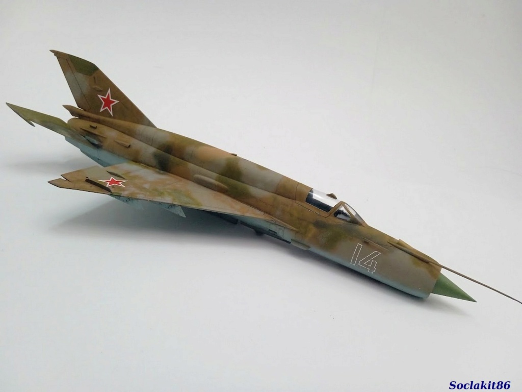  * 1/48 - MiG 21 MT Izdeliye 96B s.n 96.40.14 - Eduard W.E - Page 5 M7037