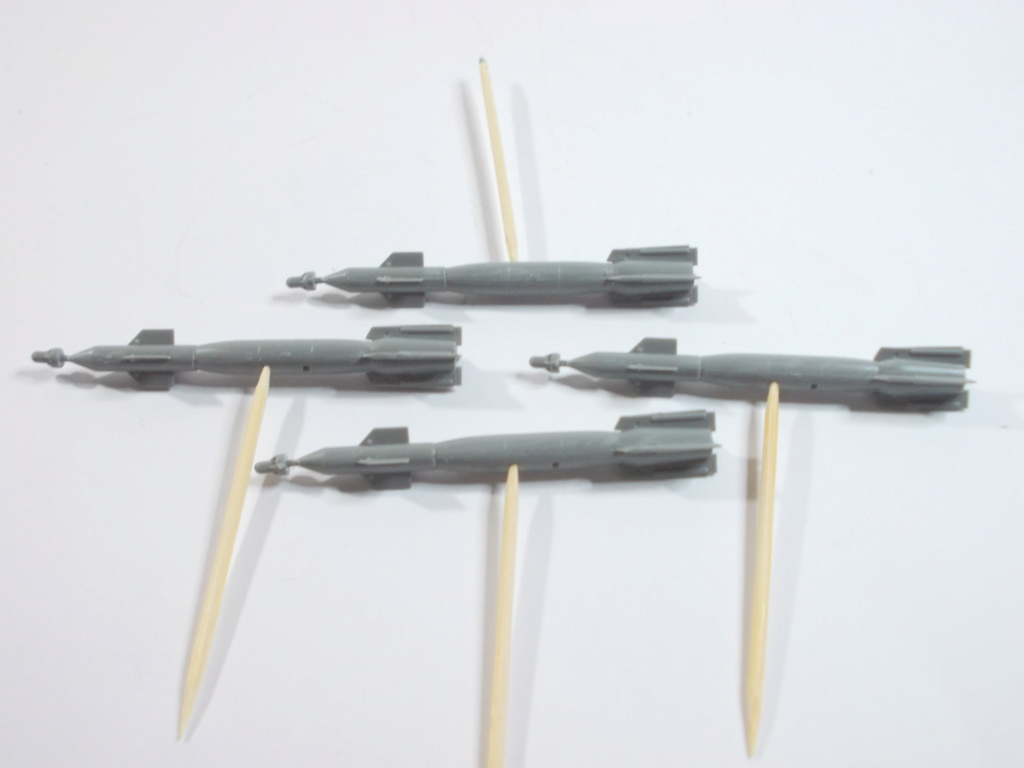 1/48 - AMD Rafale - Revell / Hobby Boss - Page 2 M_2810