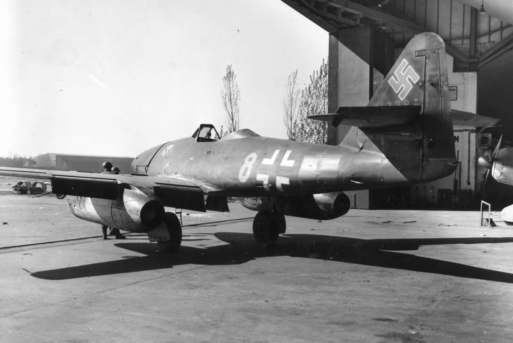 Me 262 A-1a Frog au 1/32 - Page 2 Me262_10