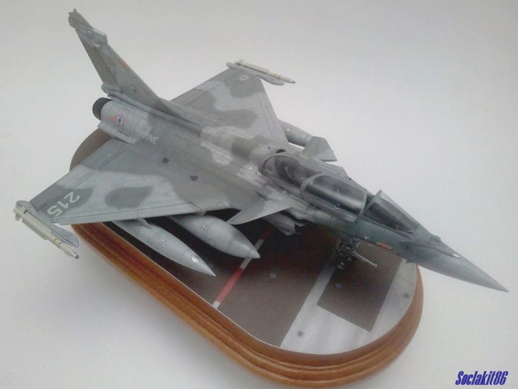 1/48 - What If d'un Rafale Marine Biplace - Revell et Hobby Boss - Page 3 N_8910