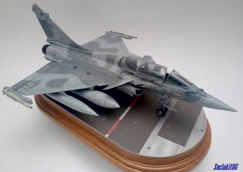 1/48 - What If d'un Rafale Marine Biplace  - Revell et Hobby Boss  - Page 3 N_9810