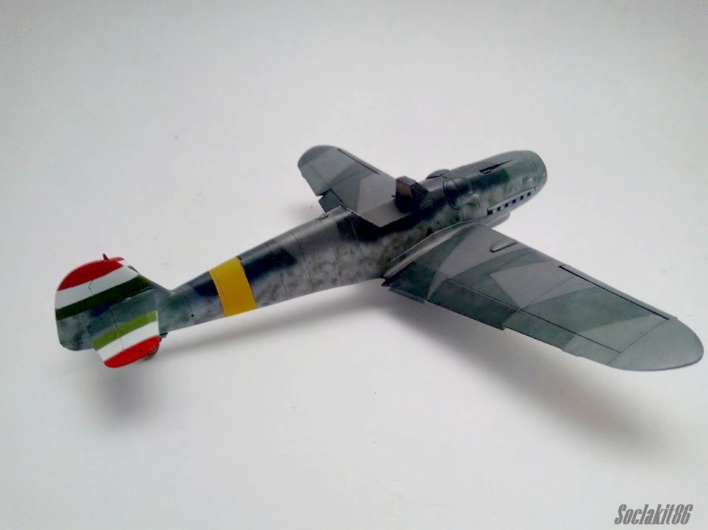 Bf 109 G-6 Hongrois V-8+71 du l'escadron de chasse 4/101 ( Octobre 1944) Hasegawa 1/48 +Décals Aviation USK R2510