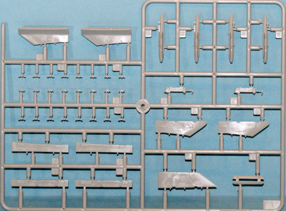 1/48 - North  American  F-100 D Super Sabre - Trumpeter  Tru_2815