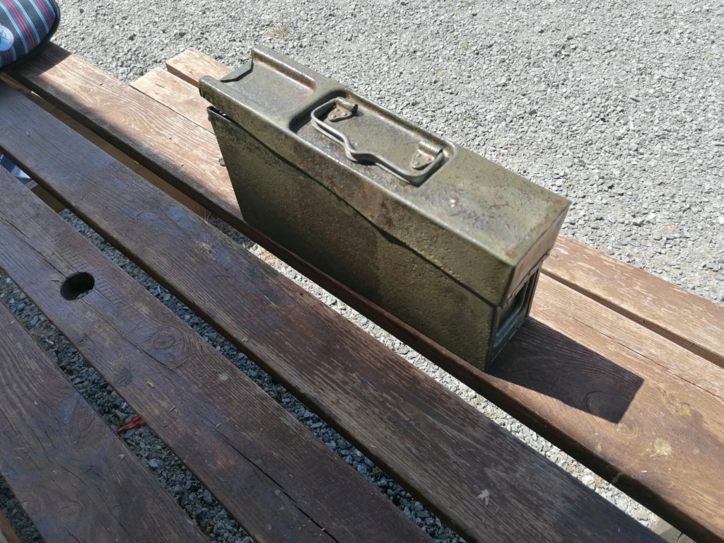Boîte à munitions MG34 / 42 Img_2794