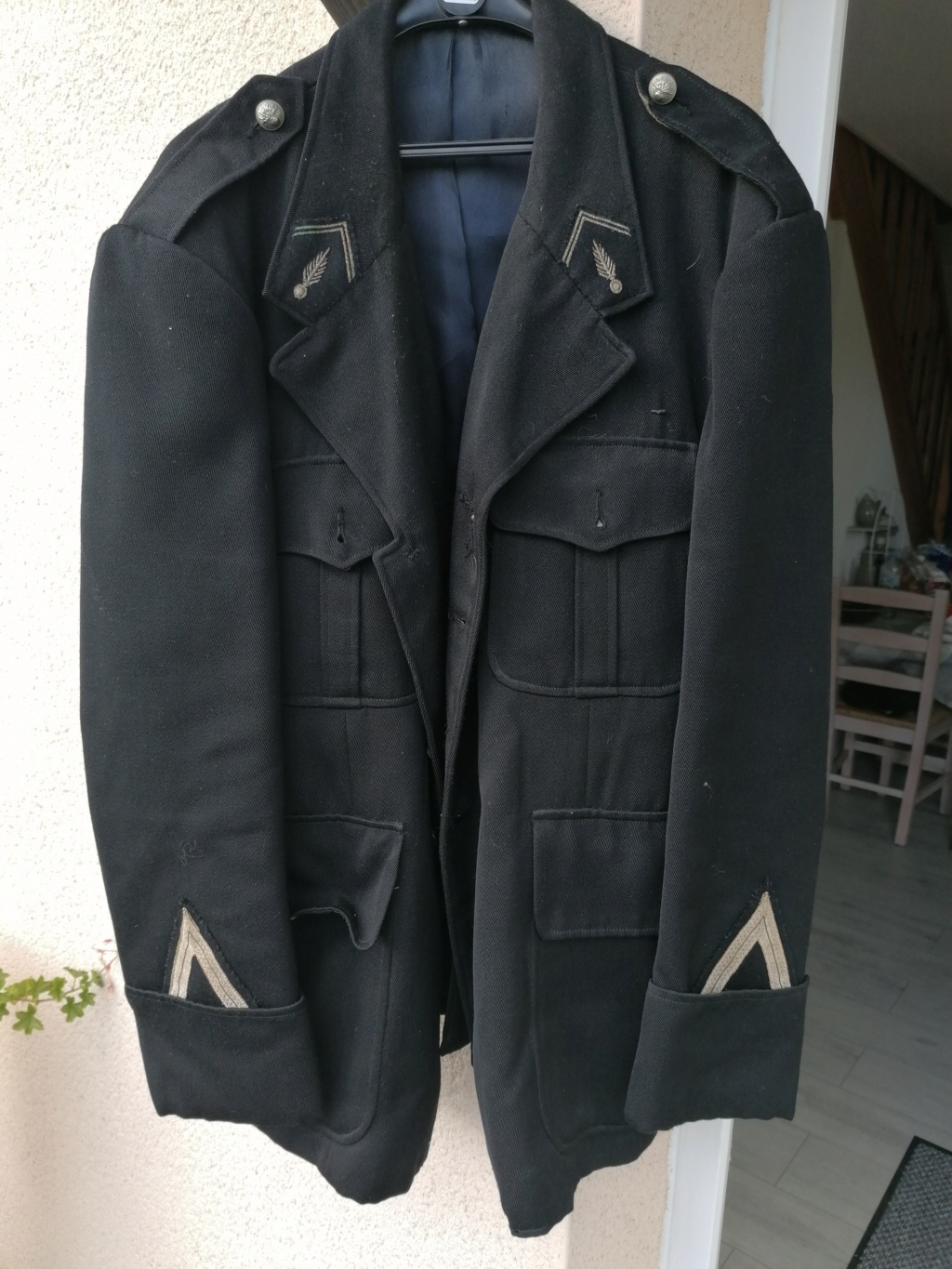 Lot de deux vestes et un pantalon gendarmerie Img_2816