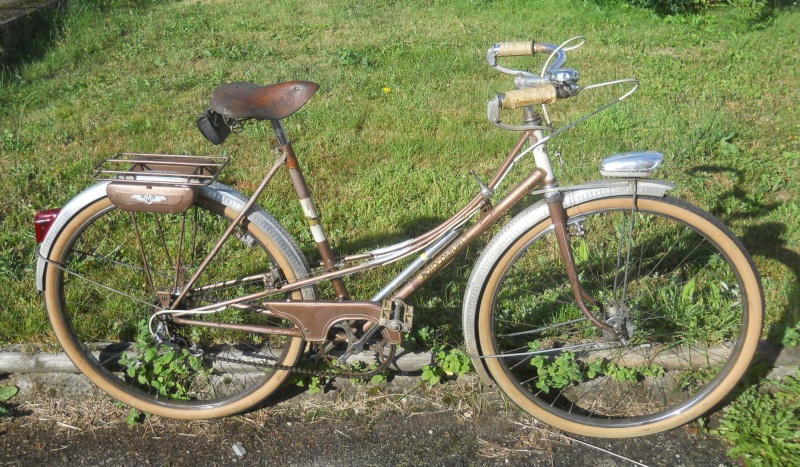 MOTOBECANE - Motobecane année , type... restoration 2012-026