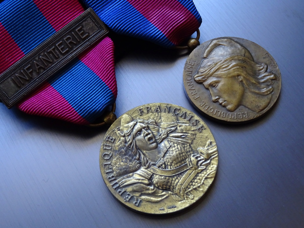 Médaille de la Défense Nationale Dsc03111