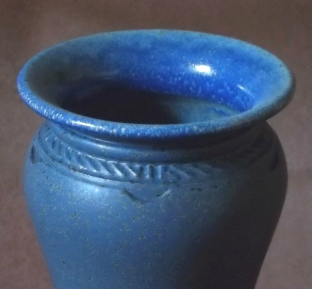 Stoneware pottery, IH mark - possibly Ian Hinchcliffe  100_4474