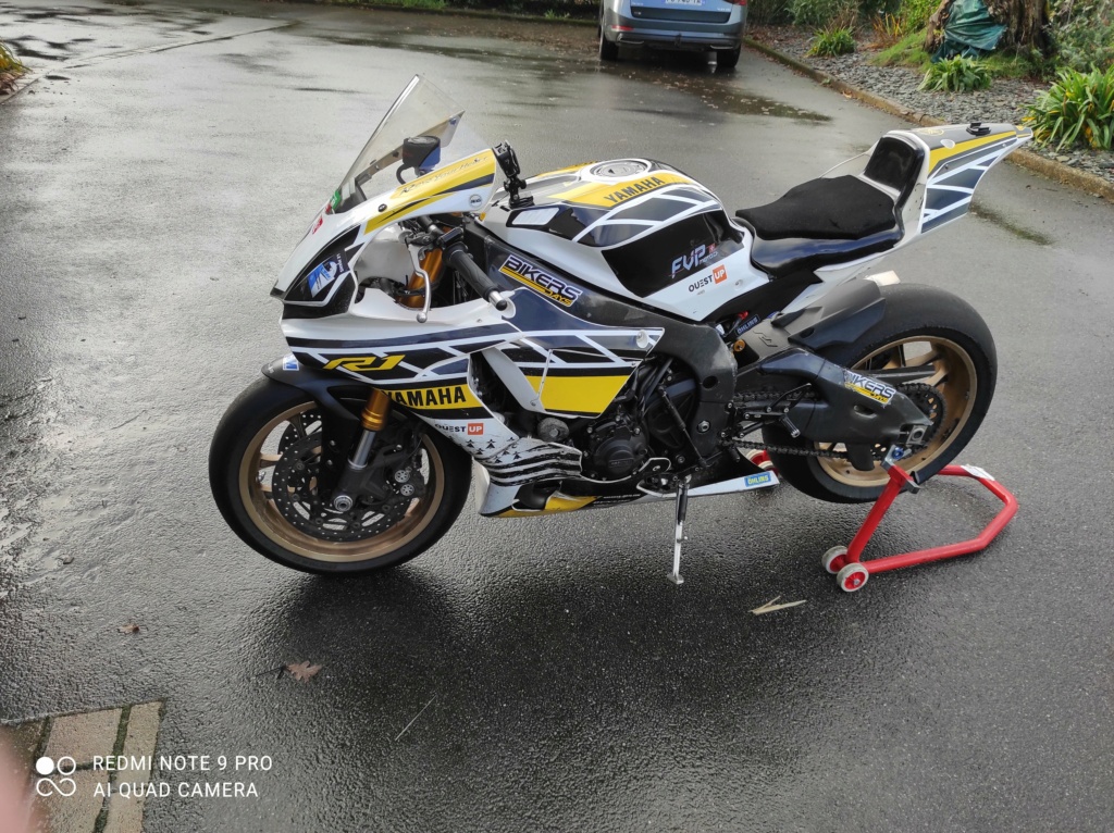 R1 2019 6100 km 15 500€ 47380611
