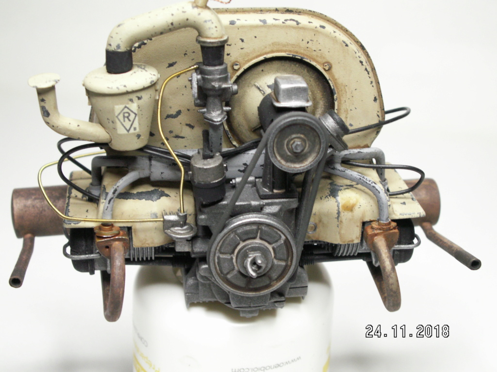 [CONCOURS OVERLORD] Kubelwagen 1/9 esci  - Page 2 Pict1107