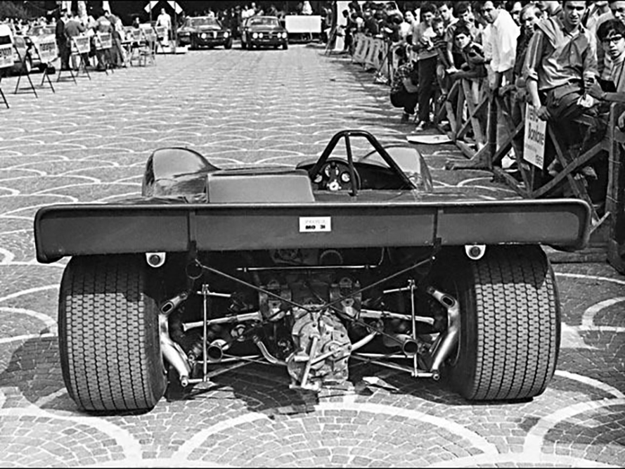 Ferrari 212 E championne d'Europe de la montagne 1969  échelle 1/24  1969_210