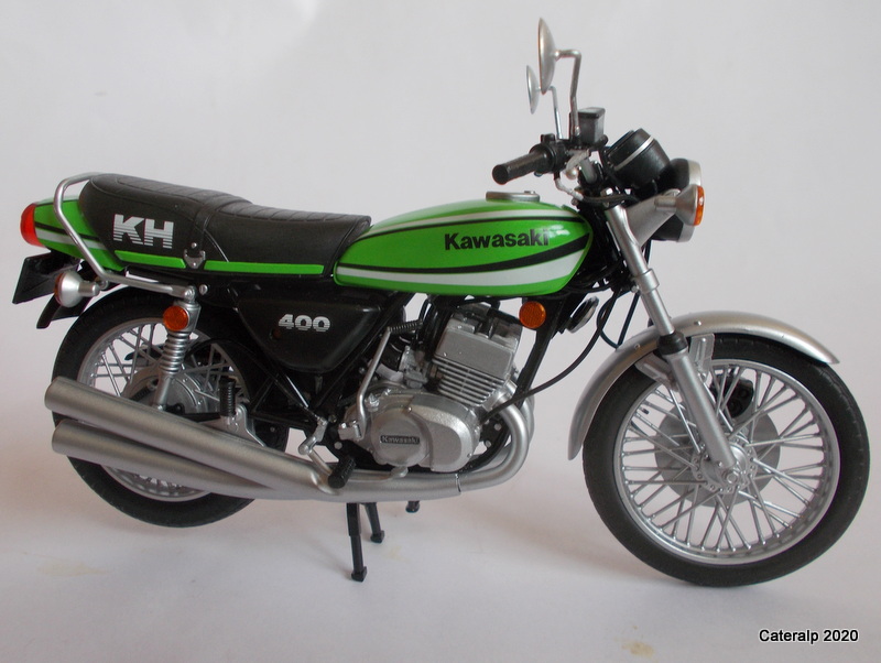  Kawasaki 400 KH 1979 Hasegawa  échelle 1/12  400_ka32