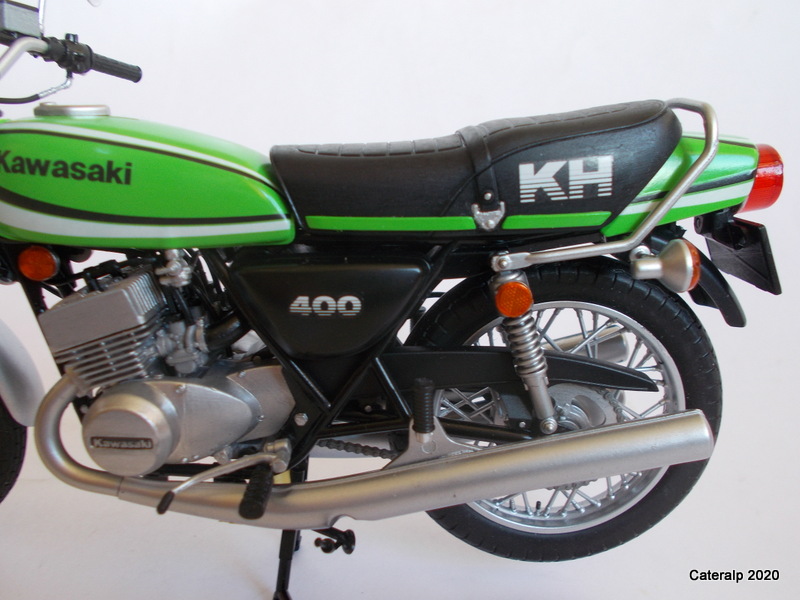  Kawasaki 400 KH 1979 Hasegawa  échelle 1/12  400_ka43