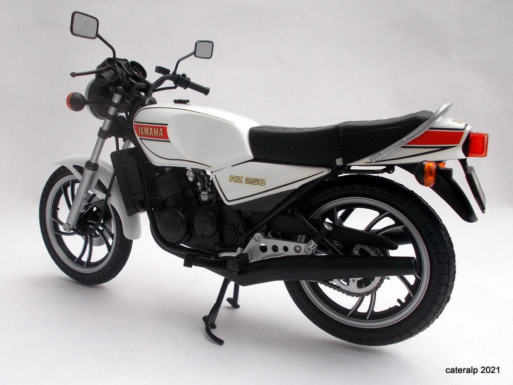 [ Tamiya ] Yamaha 350 RDLC  1980 et 250 RZ  Rdlc_t46