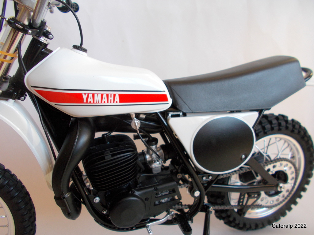  Yamaha 250 YZ cross 1976 échelle 1/6 ème Tamiya Yz_25029