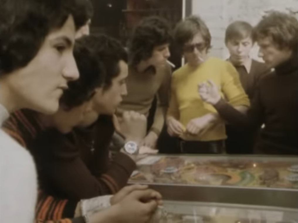 Archive INA | 1973 : Dans les bistrots de Saint-Etienne Ina310
