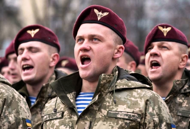 Modern Ukrainian uniform in photographs - Page 20 18-04-10