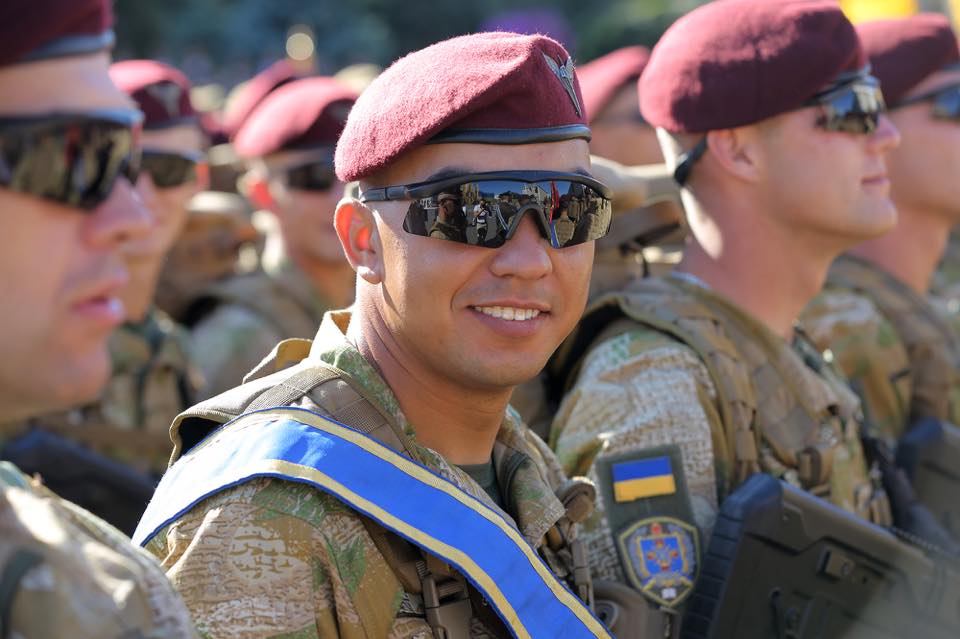 Modern Ukrainian uniform in photographs - Page 35 39834810