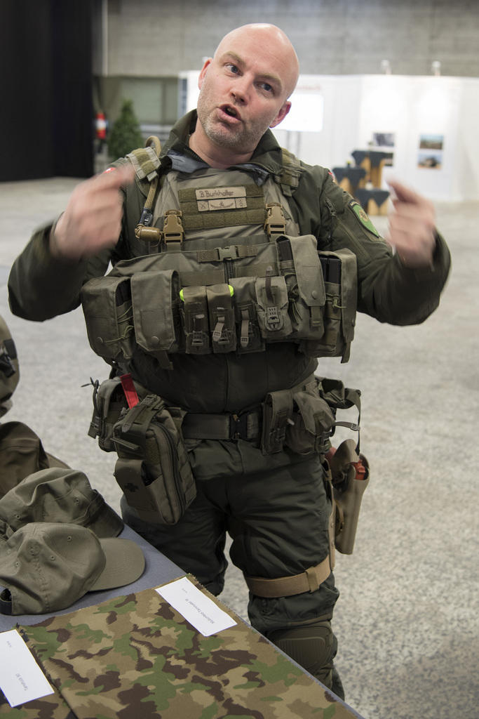 New (possible) uniform of the Swiss Armed Forces? E56e0910