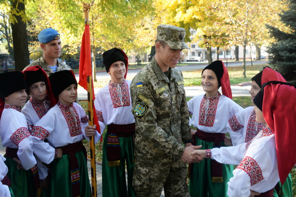 Modern Ukrainian uniform in photographs - Page 22 Octobe11