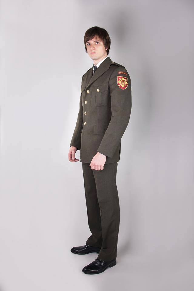 Modern Ukrainian uniform in photographs - Page 19 Parade12
