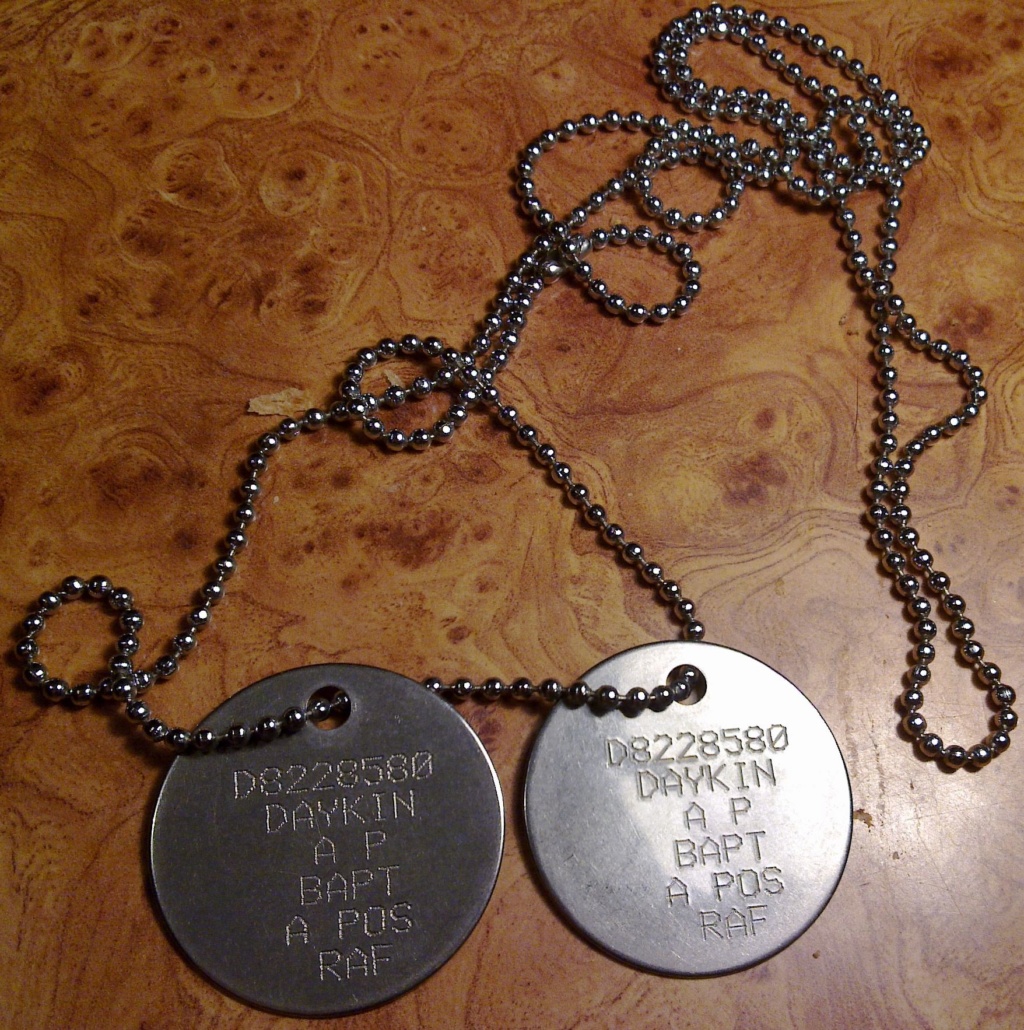 "Dog-tags" of the British Armed Forces Uk_dog13