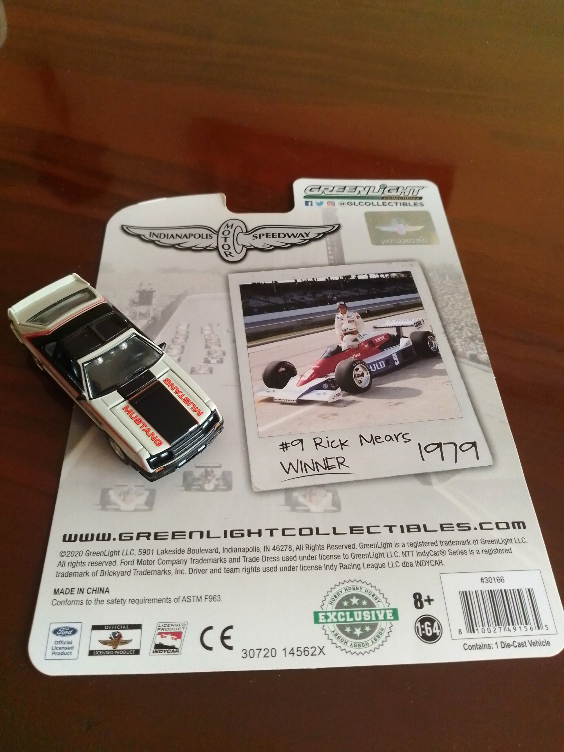 1:64 scale Diecast (Hot Wheels) - Page 6 Img_2109