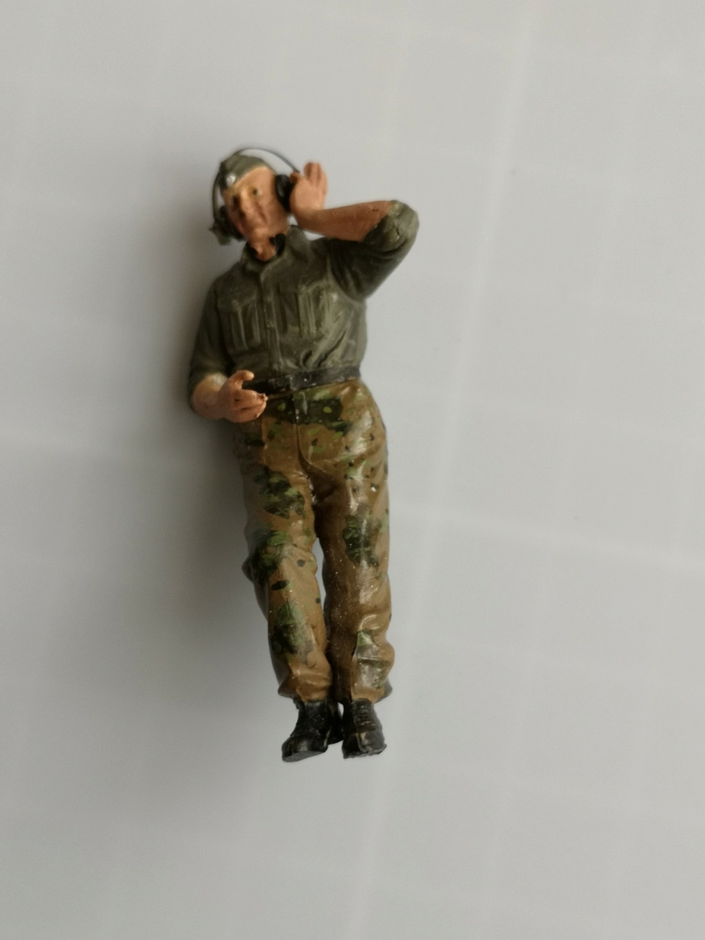 Figurines HobbyBoss 1/35 Equipage allemand de canon d'assaut Img_2089