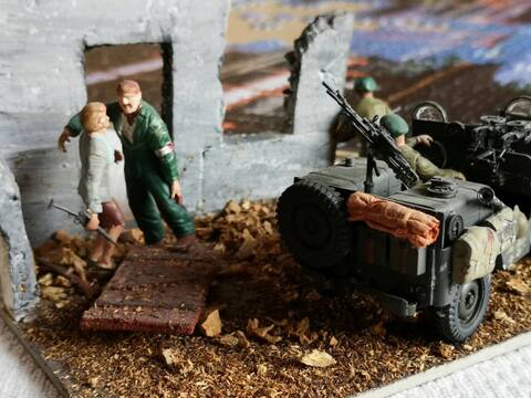 Italeri 1/35 Partisans