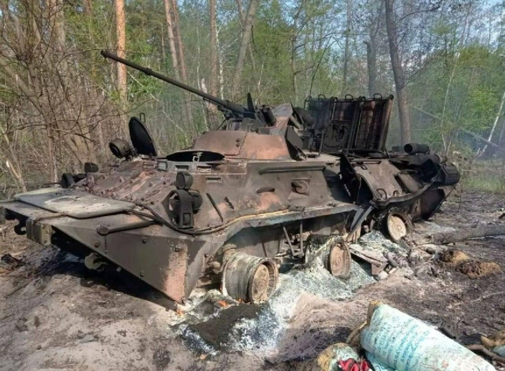 У посольства РФ в Берлине поставят подбитый русский танк 6110