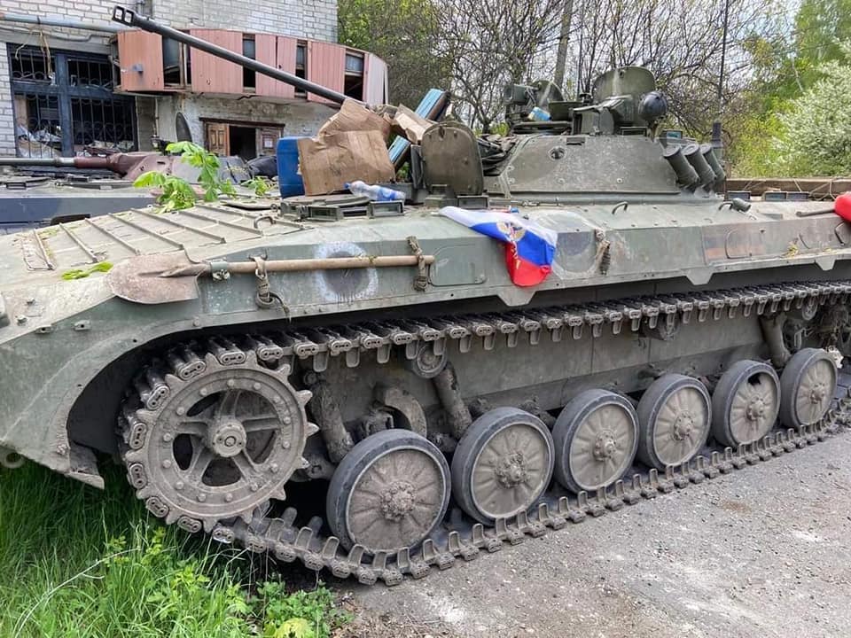 У посольства РФ в Берлине поставят подбитый русский танк 6310