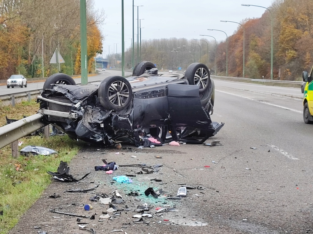 Accident sur la N90 à Goutroux ce samedi: un bébé a eu beaucoup de chance (20-11-2021 + photos) 16374111